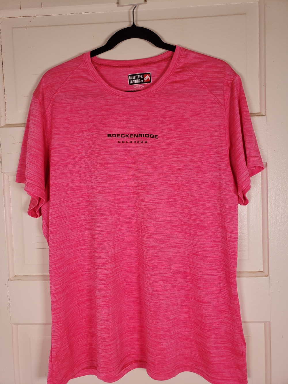 Outfitter Trading Co Breckenridge Colorado Pink Activewear Shirt XL